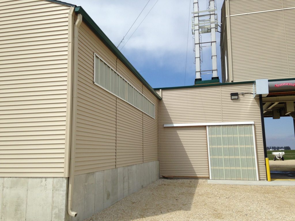 Seamless Gutters in Des Moines & Waterloo Iowa Iowas Xtreme Gutters